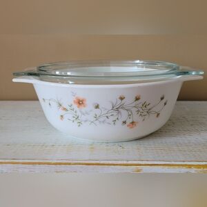 VINTAGE PYREX EMILY SPRING GARDEN ROUND BAKING DISH CASSEROLE WHITE ENGLAND